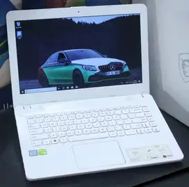 Jual Laptop Gaming ASUS X441U i3 NVIDIA MX110 RAM 12GB + SSD 256GB
