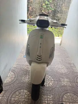 Vespa spint 2018 grade A mulus nego