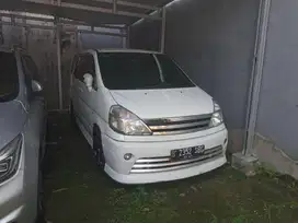 Nissan Serena 2012 Bensin