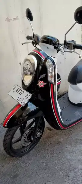 Scoopy FI 2015 mulus lancar mesin bagus