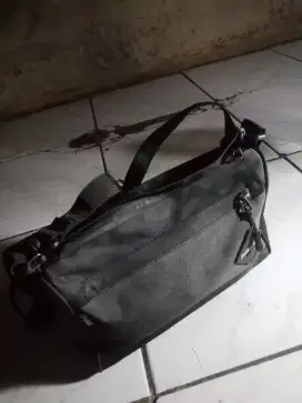 Jual tas merek polo prostatbranded original  buat jalan jalan mulus