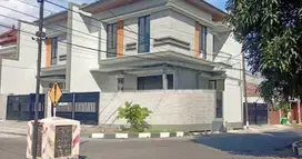 Jual rumah Baru Modern Minimalis di area Perumahan Nginden, Surabaya