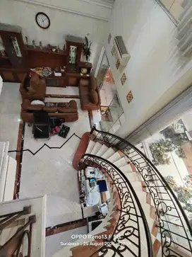 Dijual Rumah dan Gudang di Kalijudan Mulyorejo raya MERR