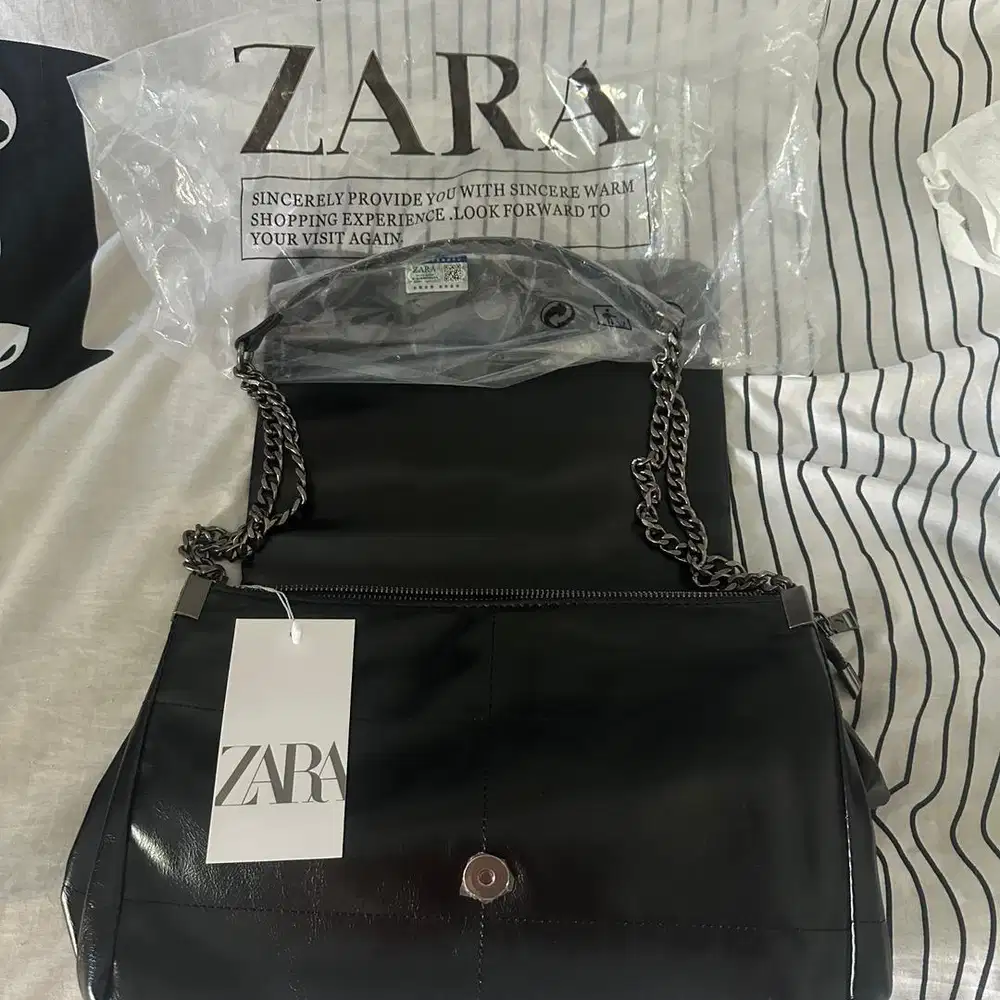 Tas Shoulder Wanita Zara