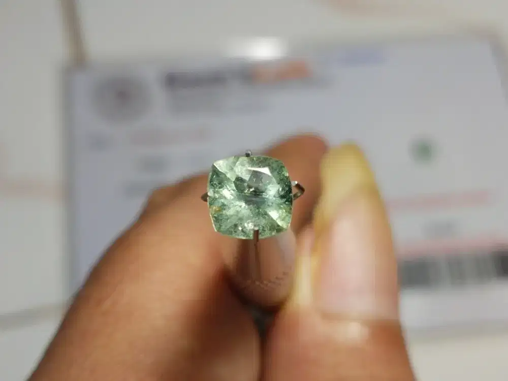 Natural Aquamarine (Beryl) 1.62 Ct Mewah Bersertifikat