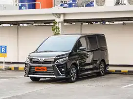 Toyota Voxy 2.0 Matik 2019