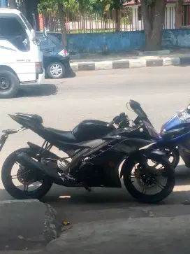 Yamaha R15 murah isi