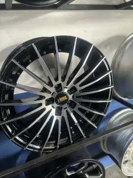 Velg HSR R18 Like New