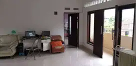 Dijual Rumah cocok untuk kost kostan Barata Bandung