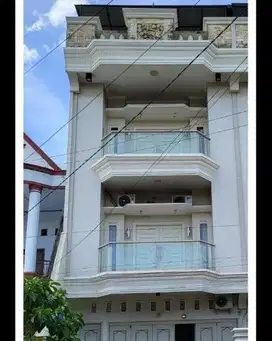Rumah Jl Singa Makassar LT5X28 LB 360 M² 5+1 WC 5 Listrik 2.200 PDAM