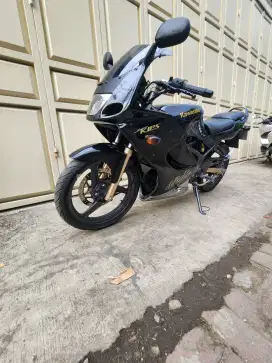 Dijual kawasaki Ninja 150 RR 2tak tahun 2010