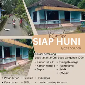 RUMAH SIAP HUNI TYPE 100 DENGAN HALAMAN YANG LUAS