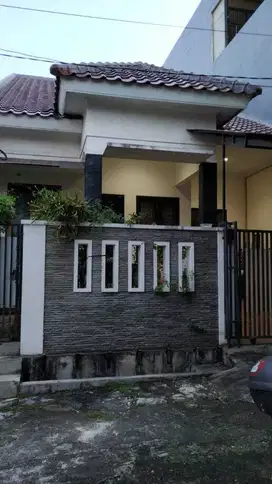 Dijual rumah siap huni di gadong mas timur kelapa gading