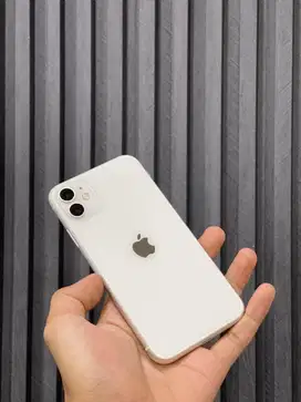 iPhone 11 128Gb iBox