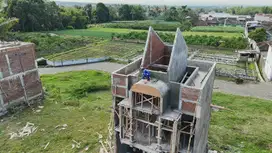 DIJUAL VILLA IKONIK LOKASI TERBAIK HARGA 800 JUTAAN
