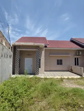 RUMAH BARU MURAH TENGAH KOTA DEKAT MALL CIPUTRA LOKASI JL SEMPURNA