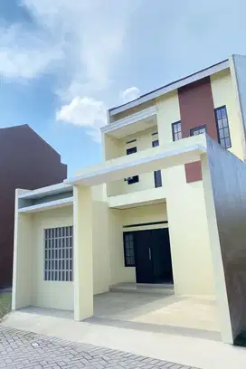 Rumah 2lantai siap huni,konsep semi cluster