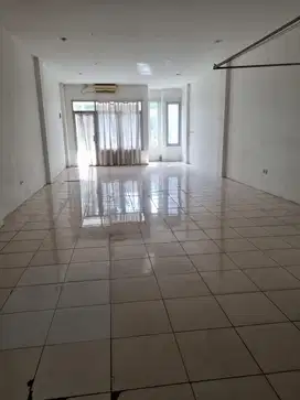 ruko, gudang, kantor di jl.peta dekat tol  di sewakan atau dijual