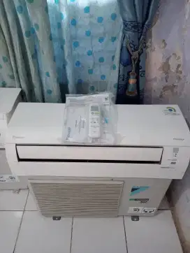 Jual daikin thailand inverter 1/2pk kondisi 90%