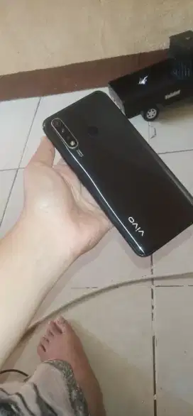 Jual hp vivo y19 8/156 fullset