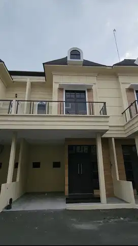Villa Mewah Komplek Vrederick Haus Daerah Medan Baru Iskandar Muda
