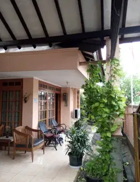 Rumah besar bebas banjir kota tangerang, kecamatan larangan dkt jaksel