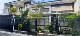 Dijual Rumah Mewah Minimalis 2 Lantai Dekat TMII & Tol Bambu Apus