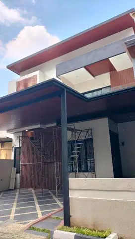Rumah LUAS DESAIN MEWAH di gegerkalong dekat UPI Setiabudi dijual