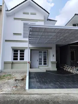 Rumah kota wisata full renovasi siap huni