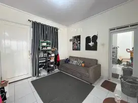 Rumah Cantik 2 Lantai Siap Huni Di BSD Lr16913