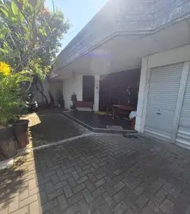 ( JALAN RAYA ) RUMAH  DI JL RAYA GAJAH GAYAMSARI PEDURUNGAN SEMARANG
