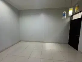 jual cepat Taman Semanan Indah rumah huk cantik