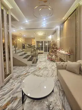 Dijual rumah mewah di cluster Menaggio Village bangunan mandiri &megah