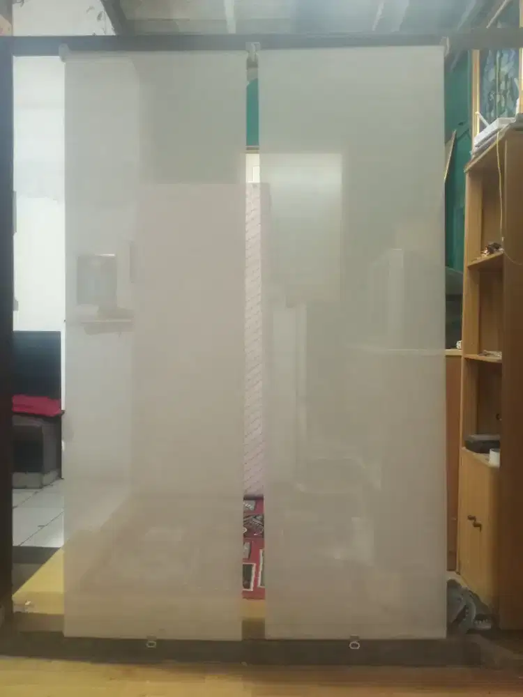 Tirai gulung/roller blind