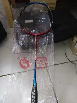 Raket Astec titanium force 36