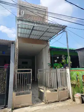 Di jual rumah 2 lantai siap huni di sukamaju baru cimanggis depok