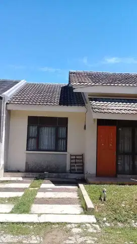 RUMAH SIAP HUNI 1 LANTAI DI KENCANA LOKA BSD TANGSEL