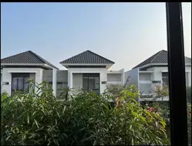 Rumah Sewa Btari 9 Summarevon basic terawat canopi belakang