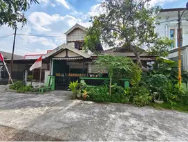 Rumah Strategis 1,5Lt Siap Huni di Surakarta