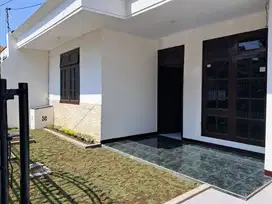 MURAH, BU, RUMAH KLAMPIS SEMOLO TIMUR, ROW 2 MOBIL