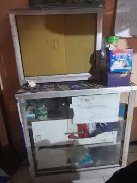 Etalase sembAko rokok