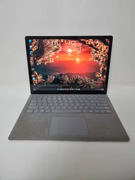 Microsoft Surface  Core i7-8650U RAM 16GB  SSD 512GB DUAL VGA