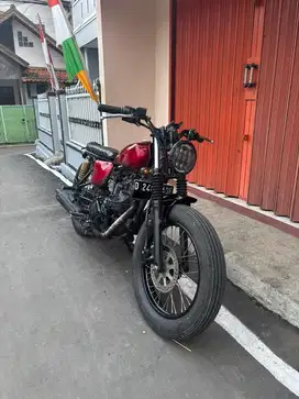 KAWASAKI W175 CAFE MERAH