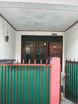 Disewakan rumah 3 petak