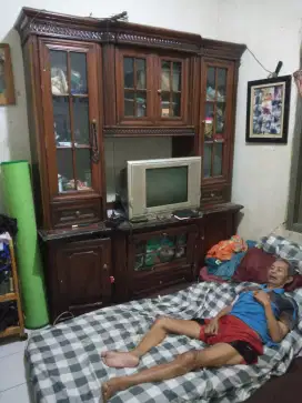 Lemari Bupet TV P X L 2 Meter