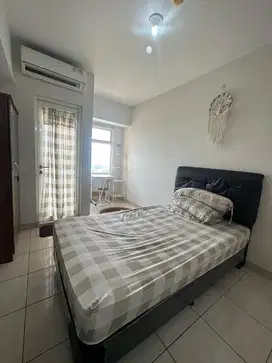 sewa apartemen bulanan springlake summarecon bekasi