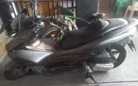 Dijual Honda PCX Tahun 2010 Built Up Ori Siap Pakai