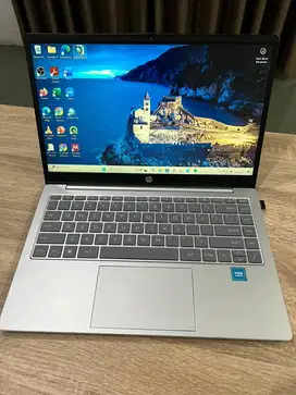Laptop HP 14 Intel Core i3 | RAM 8GB | Layar 14” | Windows 11