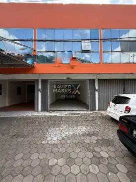 Disewakan Ruko Lebar Di Poros Jalan Ahmad Yani Blimbing Malang