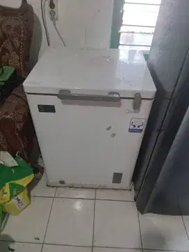 Freser boks midea